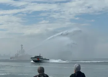 Bursa’da Cumhuriyet’in 103. yılı için çelenk sunuldu