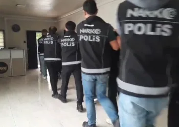 Güllü davasının ilk duruşması için tanık Nur Sultan Ulu Yalova Adliyesi’nde