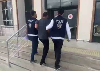 KPSS sınavı yapılan okulda kilitli kalan vatandaş kurtarıldı