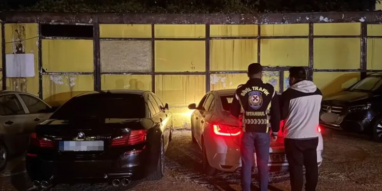KPSS sınavı yapılan okulda kilitli kalan vatandaş kurtarıldı