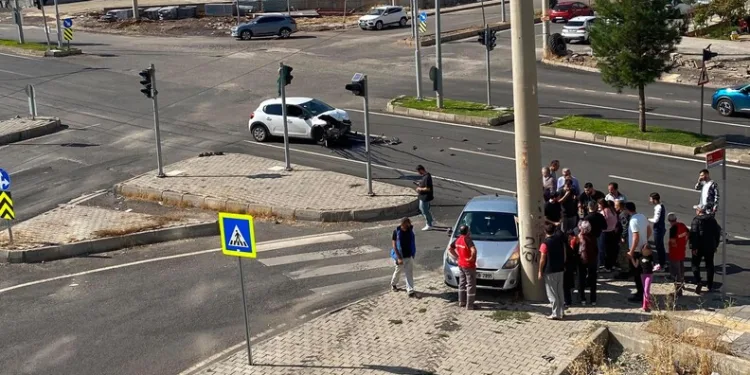 KPSS sınavı yapılan okulda kilitli kalan vatandaş kurtarıldı