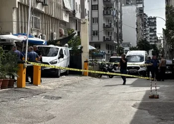 KPSS sınavı yapılan okulda kilitli kalan vatandaş kurtarıldı