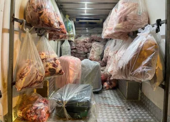 İki otomobil kafa kafaya çarpıştı: 5 yaralı