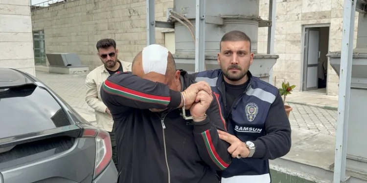 İki otomobil kafa kafaya çarpıştı: 5 yaralı