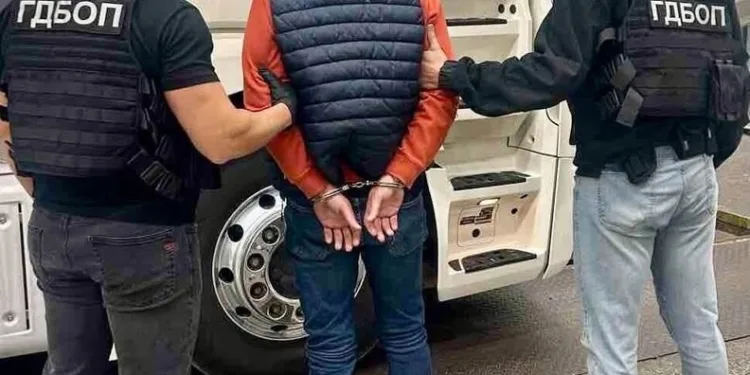 ‘Parada Sahtecilik’ suçundan 7 yıl 9 ay hapis cezası bulunan şahıs yakalandı