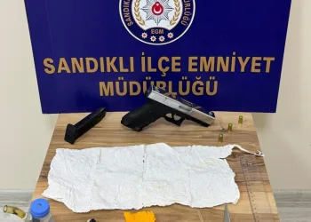 Uyuşturucu madde ile yakalanan 2 kişi tutuklandı
