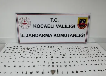 Uyuşturucu madde ile yakalanan 2 kişi tutuklandı