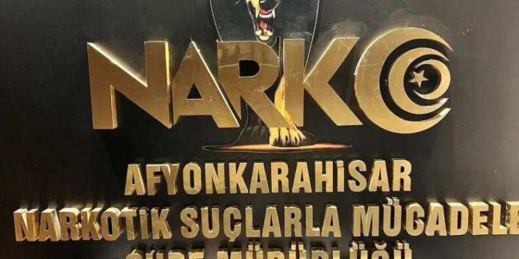 Uyuşturucu madde ile yakalanan 2 kişi tutuklandı
