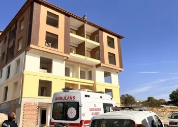Uyuşturucu madde ile yakalanan 2 kişi tutuklandı