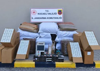 Uyuşturucu madde ile yakalanan 2 kişi tutuklandı