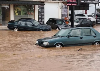 Uyuşturucu madde ile yakalanan 2 kişi tutuklandı