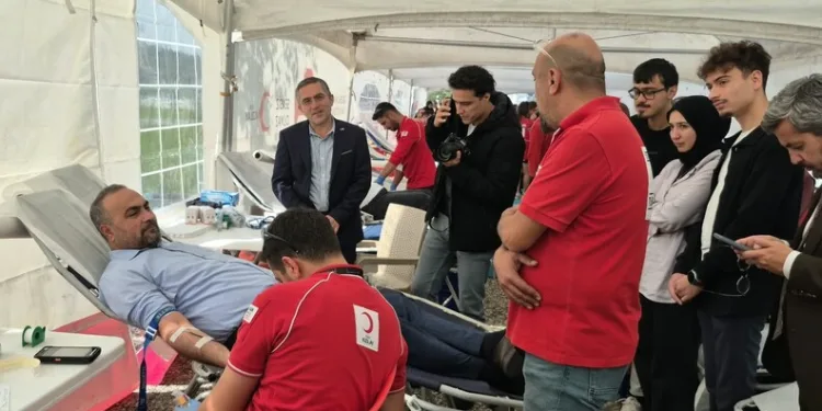 Antalya’da uçuruma yuvarlanan araçta ölen 3 kişinin cenazeleri ailelerine teslim edildi