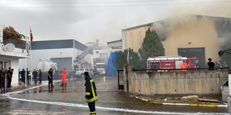 Antalya’da uçuruma yuvarlanan araçta ölen 3 kişinin cenazeleri ailelerine teslim edildi
