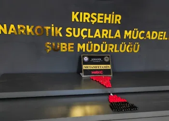 Fatih’te taksicilerin yolcu alma tartışması kavgaya dönüştü