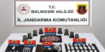 Fatih’te taksicilerin yolcu alma tartışması kavgaya dönüştü