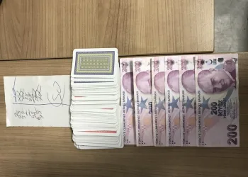 “Change” operasyonunda ele geçirilen milyonluk 61 klasik otomobil sergilendi