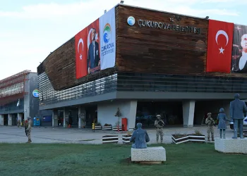 Çukurova Belediyesi’ne operasyon: Emrah Kozay dahil 44 gözaltı