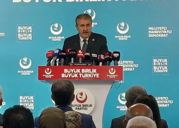 “PKK kendini feshedecek, başka yolu yok”