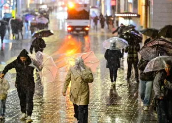 İstanbul’da sel felaketi: Yeni yağış uyarısı geldi