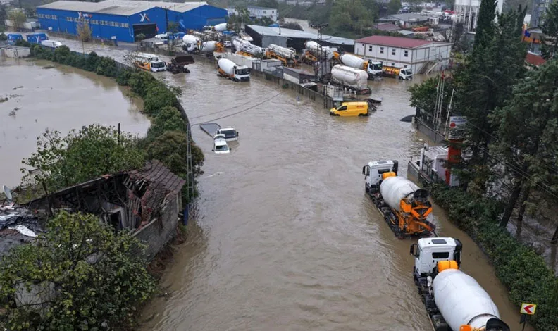 İstanbul’da sel felaketinde 3 can kaybı