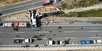 Manisa’daki kazada 2 şoför gözaltında