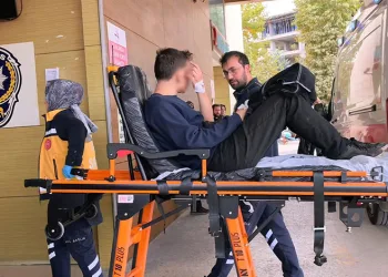 Motosikletini tamir ederken parmağı koptu