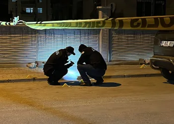 Boşanma aşamasındaki eşini silahla vurarak yaraladı