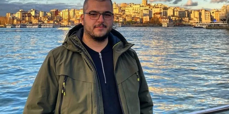 Çatıdan düşen genç işçi, hayatın kaybetti