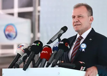 Mersin Büyükşehir Belediye Başkanı Vahap Seçer tutuklandı
