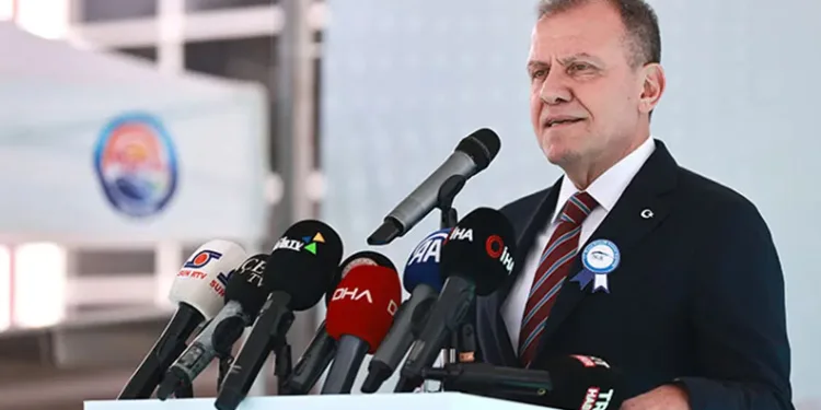 Mersin Büyükşehir Belediye Başkanı Vahap Seçer tutuklandı