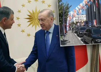 Cemil Tugay AK Parti’ye katılıyor: Rozeti Erdoğan takacak