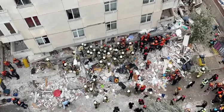 Maltepe’de çöken bina ile ilgili soruşturma başlatıldı