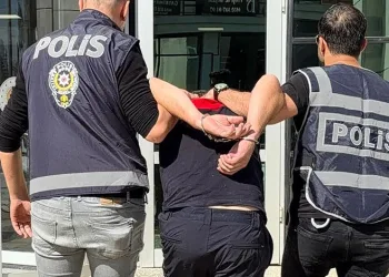 İtfaiyeci, eski sevgilisinin evini kundakladı
