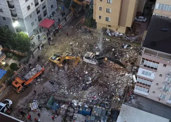Maltepe’de bina faciasında can kaybı 5’e yükseldi: 2 kişi gözaltında