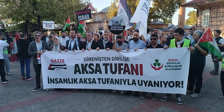Bursa’da Filistin’e destek yürüyüşü düzenlendi