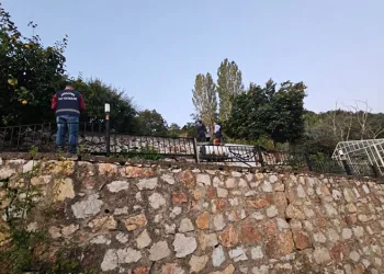 Bursa’da villada yarım milyonluk paneller çalındı