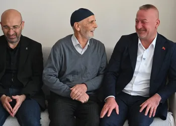 Fatih Karabatı’dan Dünya Yaşlılar Günü’nde anlamlı ziyaret