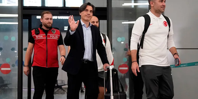 “Türkiye’nin teknik direktörlüğünü yapmak benim için büyük bir onurdu”