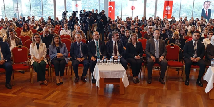 Bursa’da “İletişim Yüzyılı, Güçlü İletişim, Etkin Kamu” programı gerçekleştirildi