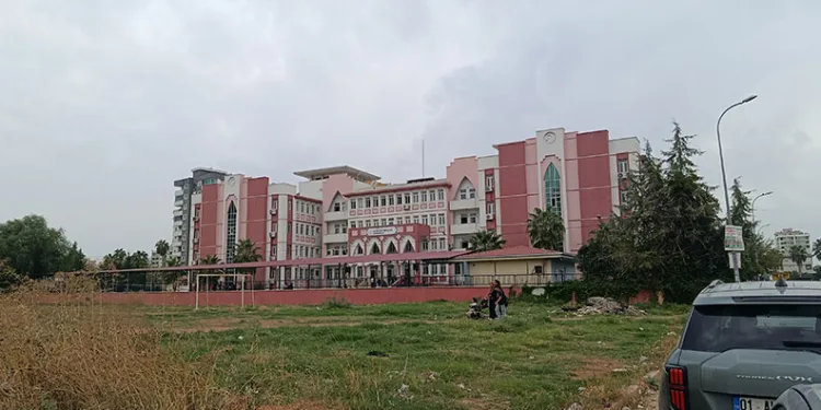 Adana’da okulda dedikodu kavgası