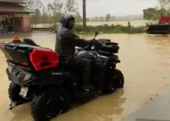 Sakarya’da dereler taştı, eski Kaynarca-Karasu yolu ulaşıma kapandı