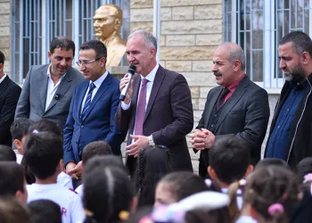 Yeniceköy’de 750 öğrenci İnegölspor formasına kavuştu