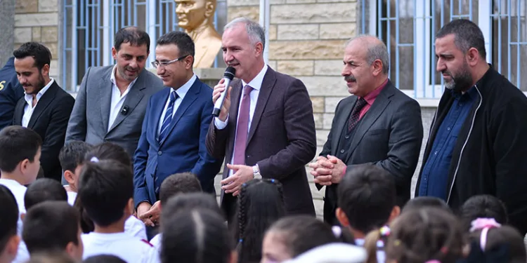 Yeniceköy’de 750 öğrenci İnegölspor formasına kavuştu