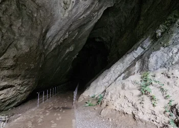 Şiddetli yağış Gökgöl Mağarası’nı su ve çamurla doldurdu