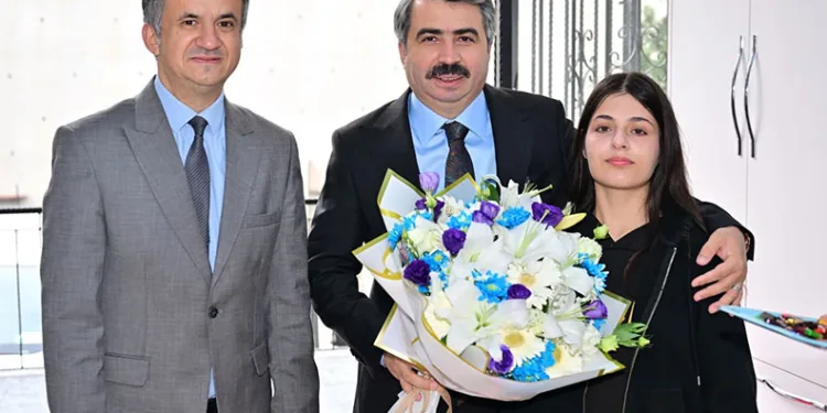 ‘Gençlerimiz geleceğimiz’