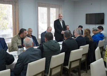 Başkan Aydın ve İlçe Protokolü Muhtarlarla Bir Araya Geldi