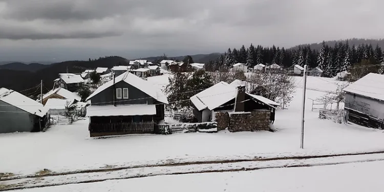Mevsimin ilk karı Sakarya’nın zirvelerine düştü