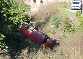Amasya’da minibüs dereye uçtu: 9 yaralı