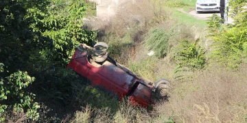 Amasya’da minibüs dereye uçtu: 9 yaralı