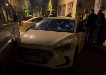 Bursa’da önce otomobille kovaladı, kaza yaptırdı